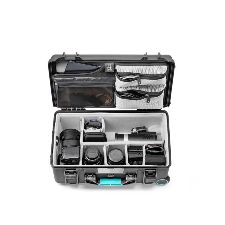 HPRC#2550WPROBLB Wheeled Hard Case with Second Skin™ & Lid Organizer